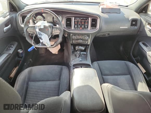 ✅ 2018 Dodge Charger GT • VIN: 2C3CDXJG5JH230995 • Lot: 90370605. Wystawiony na Copart z przebiegiem 79 362 mil. Bezpłatny archiwum sprzedaży aukcyjnych z USA i szczegółowy raport historii pojazdu na DreamBid. Zdjęcie 8.