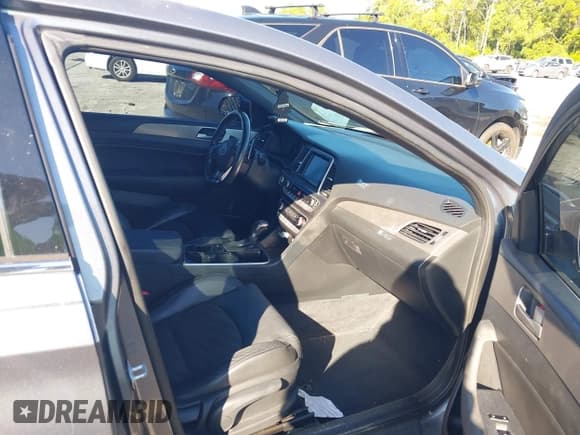 ✅ 2018 Hyundai Sonata SEL • VIN: 5NPE34AF2JH646331 • Lot: 43595444. Listed on IAAI with 89,363 mi. Free auction sales archive from the USA and detailed vehicle history report at DreamBid. Image 5.