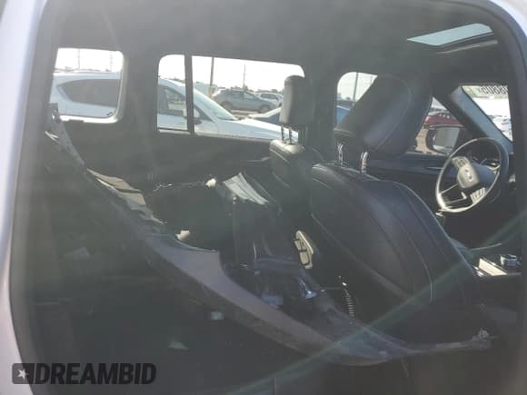 ✅ 2025 Jeep Grand Cherokee Altitude X • VIN: 1C4RJHAG7SC275400 • Lot: 72008805. Wystawiony na Copart z przebiegiem 8 566 mil. Bezpłatny archiwum sprzedaży aukcyjnych z USA i szczegółowy raport historii pojazdu na DreamBid. Zdjęcie 11.