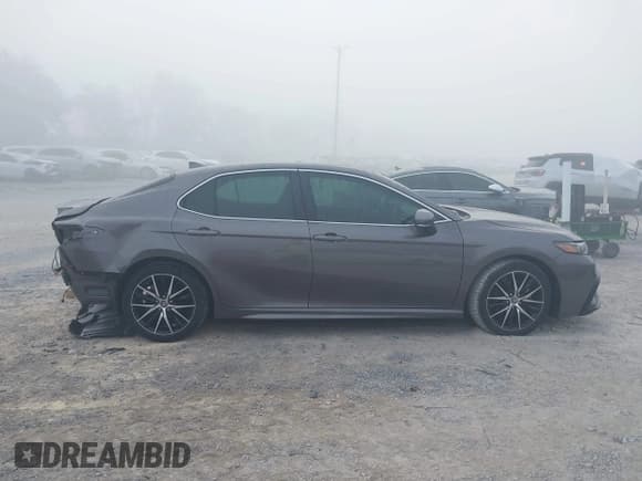 ✅ 2022 Toyota Camry Hybrid SE • VIN: 4T1S31AK6NU590657 • Lot: 43740095. Listed on IAAI with 50,535 mi. Free auction sales archive from the USA and detailed vehicle history report at DreamBid. Image 14.