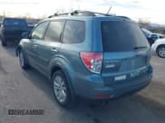 ✅ 2011 Subaru Forester X Limited • VIN: JF2SHBFC1BH762211 • Lot: 43616046. Listed on IAAI with 137,275 mi. Free auction sales archive from the USA and detailed vehicle history report at DreamBid. Image 3.