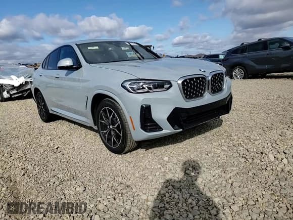 ✅ 2025 BMW X4 xDrive30i • VIN: 5UX33DT07S9150806 • Lot: 80510465. Listed on Copart with 126 mi. Free auction sales archive from the USA and detailed vehicle history report at DreamBid. Image 13.