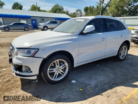 ✅ 2014 Audi Q5 Premium Plus • VIN: WA1CMAFP8EA081059 • Lot: 84579975. Wystawiony na Copart z przebiegiem 95 589 mil. Bezpłatny archiwum sprzedaży aukcyjnych z USA i szczegółowy raport historii pojazdu na DreamBid. Zdjęcie 1.