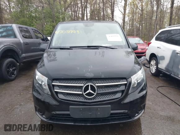 ✅ 2018 Mercedes-Benz Metris Passenger • VIN: WD4PG2EE6J3498379 • Lot: 42039931. Listed on IAAI with 62,776 mi. Free auction sales archive from the USA and detailed vehicle history report at DreamBid. Image 12.