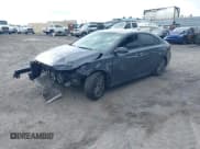 ✅ 2023 Kia Forte GT-Line • VIN: 3KPF54AD0PE550207 • Lot: 43009063. Wystawiony na IAAI z przebiegiem 25 491 mil. Bezpłatny archiwum sprzedaży aukcyjnych z USA i szczegółowy raport historii pojazdu na DreamBid. Zdjęcie 17.