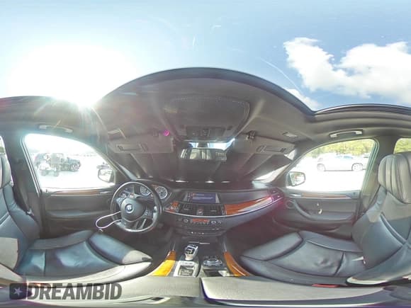 ✅ 2013 BMW X5 M • VIN: 5YMGY0C50D0C12069 • Lot: 71532355. Listed on Copart with 120,579 mi. Free auction sales archive from the USA and detailed vehicle history report at DreamBid. Image 15.