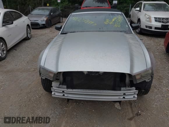 ✅ 2012 Ford Mustang V6 • VIN: 1ZVBP8EM4C5273218 • Лот: 42253497. Опубликован ранее на IAAI с пробегом 175 676 миль. Бесплатный доступ к архиву аукционных продаж из США и подробный отчёт об истории автомобиля на DreamBid. Изображение 6.