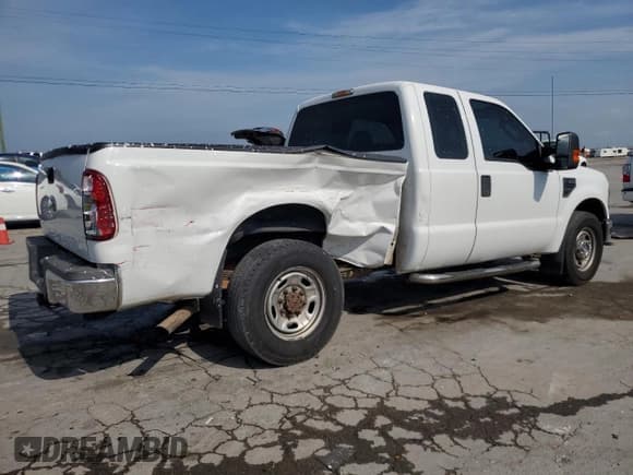 ✅ 2010 Ford F-250 • VIN: 1FTNX2A54AEB33890 • Lot: 65729275. Listed on Copart with 225,254 mi. Free auction sales archive from the USA and detailed vehicle history report at DreamBid. Image 3.
