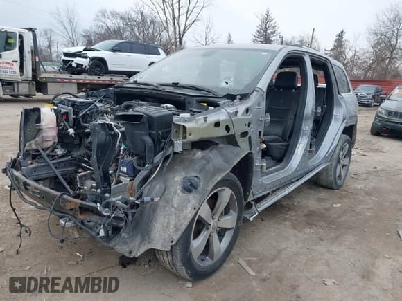 ✅ 2015 Jeep Grand Cherokee Overland • VIN: 1C4RJFCG1FC894789 • Lot: 38811798. Listed on IAAI with Not provided. Free auction sales archive from the USA and detailed vehicle history report at DreamBid. Image 6.