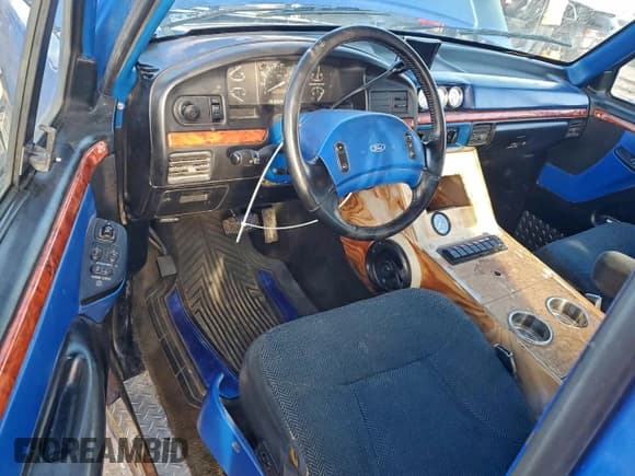 ✅ 1992 Ford F-150 • VIN: 1FTEX14N8NKB20072 • Lot: 93860195. Listed on Copart with 218,569 mi. Free auction sales archive from the USA and detailed vehicle history report at DreamBid. Image 8.