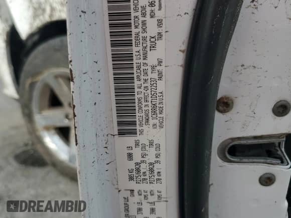 2013 Ram 1500 Express z VIN 1C6RR6KT1DS722537, wystawiony jako Copart lot #81500105 z przebiegiem Nie podano mil oraz Szkoda całkowita • Salvage title. Historia ofert i sprzedaży dostępna na DreamBid. Obrazek 13.