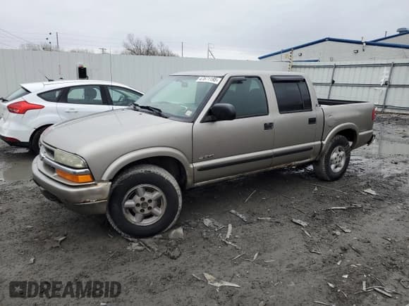✅ 2004 Chevrolet S-10 LS • VIN: 1GCDT13X74K127507 • Лот: 47871195. Опубликован ранее на Copart с пробегом 127 918 миль. Бесплатный доступ к архиву аукционных продаж из США и подробный отчёт об истории автомобиля на DreamBid. Изображение 1.