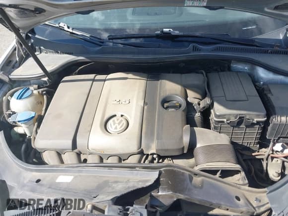 ✅ 2008 Volkswagen Jetta SE • VIN: 3VWRZ71K68M144258 • Lot: 43498103. Wystawiony na IAAI z przebiegiem 148 319 mil. Bezpłatny archiwum sprzedaży aukcyjnych z USA i szczegółowy raport historii pojazdu na DreamBid. Zdjęcie 10.