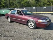 ✅ 2009 Lincoln Town Car Signature Limited • VIN: 2LNHM82V09X601191 • Лот: 85368085. Опубликован ранее на Copart с пробегом 98 927 миль. Бесплатный доступ к архиву аукционных продаж из США и подробный отчёт об истории автомобиля на DreamBid. Изображение 4.