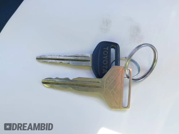 ✅ 1994 Toyota Pickup DX • VIN: JT4RN93P4R5110863 • Лот: 42235081. Опубликован ранее на IAAI с пробегом 217 506 миль. Бесплатный доступ к архиву аукционных продаж из США и подробный отчёт об истории автомобиля на DreamBid. Изображение 11.