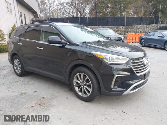 ✅ 2017 Hyundai Santa Fe SE • VIN: KM8SMDHF2HU236582 • Lot: 43593810. Wystawiony na IAAI z przebiegiem 193 175 mil. Bezpłatny archiwum sprzedaży aukcyjnych z USA i szczegółowy raport historii pojazdu na DreamBid. Zdjęcie 1.