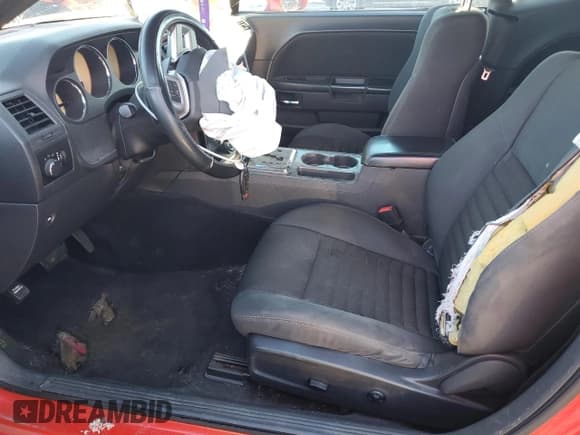 ✅ 2014 Dodge Challenger SXT • VIN: 2C3CDYAG5EH289900 • Lot: 87747385. Wystawiony na Copart z przebiegiem 119 640 mil. Bezpłatny archiwum sprzedaży aukcyjnych z USA i szczegółowy raport historii pojazdu na DreamBid. Zdjęcie 7.