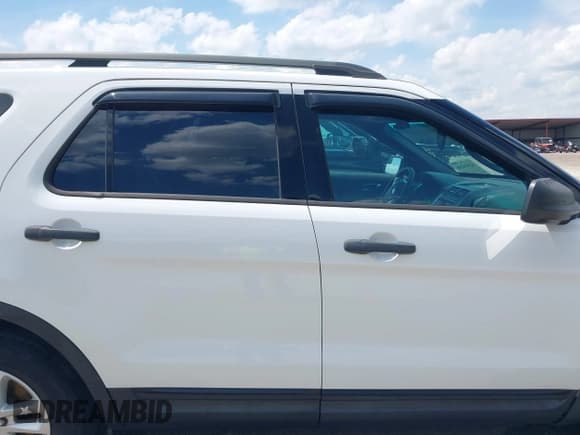 ✅ 2015 Ford Explorer • VIN: 1FM5K7B89FGB06907 • Lot: 42169288. Wystawiony na IAAI z przebiegiem 51 972 mil. Bezpłatny archiwum sprzedaży aukcyjnych z USA i szczegółowy raport historii pojazdu na DreamBid. Zdjęcie 13.