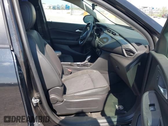 ✅ 2022 Buick Encore GX Select • VIN: KL4MMDSL5NB067073 • Лот: 42729918. Опубликован ранее на IAAI с пробегом 150 801 миль. Бесплатный доступ к архиву аукционных продаж из США и подробный отчёт об истории автомобиля на DreamBid. Изображение 5.