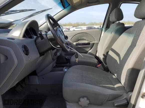 2004 Chevrolet Aveo LS with VIN KL1TJ62684B222396, listed as a Copart auction lot 84118964 with 82,743 mi miles and Salvage title. Bid and sale history available at DreamBid. Image 7.