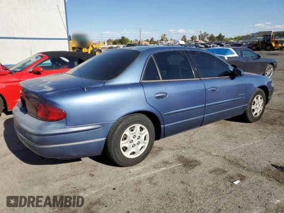 ✅ 1998 Buick Regal LS • VIN: 2G4WB52K9W1425094 • Lot: 55858505. Wystawiony na Copart z przebiegiem 86 139 mil. Bezpłatny archiwum sprzedaży aukcyjnych z USA i szczegółowy raport historii pojazdu na DreamBid. Zdjęcie 3.