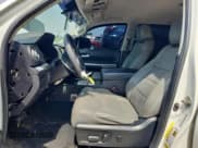 ✅ 2016 Toyota Tundra SR5 • VIN: 5TFEM5F1XGX101409 • Лот: 71789505. Опубликован ранее на Copart с пробегом 195 506 миль. Бесплатный доступ к архиву аукционных продаж из США и подробный отчёт об истории автомобиля на DreamBid. Изображение 7.