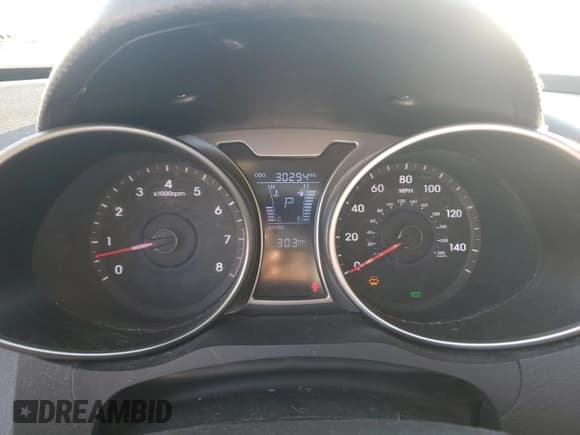 ✅ 2015 Hyundai Veloster • VIN: KMHTC6AD3FU219928 • Lot: 86026104. Wystawiony na Copart z przebiegiem 30 294 mil. Bezpłatny archiwum sprzedaży aukcyjnych z USA i szczegółowy raport historii pojazdu na DreamBid. Zdjęcie 9.