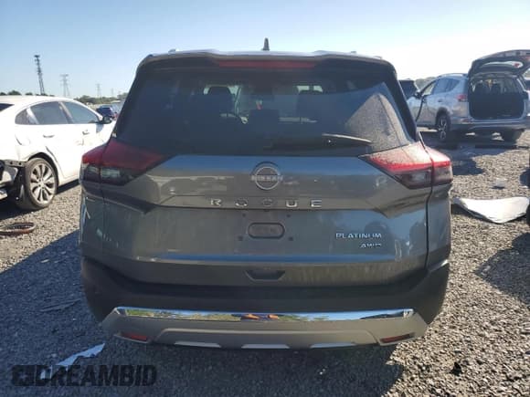 ✅ 2022 Nissan Rogue Platinum • VIN: JN8BT3DD5NW271174 • Lot: 86443415. Wystawiony na Copart z przebiegiem 83 931 mil. Bezpłatny archiwum sprzedaży aukcyjnych z USA i szczegółowy raport historii pojazdu na DreamBid. Zdjęcie 6.