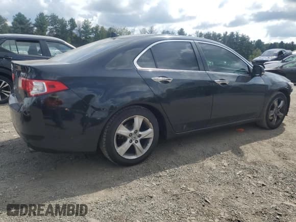 ✅ 2010 Acura TSX • VIN: JH4CU2F60AC018943 • Lot: 71585524. Listed on Copart with 165,749 mi. Free auction sales archive from the USA and detailed vehicle history report at DreamBid. Image 3.