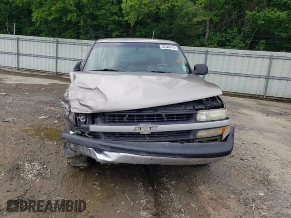 ✅ 2001 Chevrolet Silverado 1500 • VIN: 2GCEC19W211218487 • Lot: 53345414. Wystawiony na Copart z przebiegiem 351 214 mil mil. Skorzystaj z bezpłatnego archiwum sprzedaży aukcyjnych z USA i zobacz szczegółowy raport historii pojazdu na DreamBid. Zdjęcie 5.