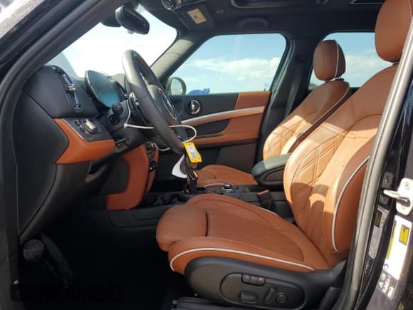 ✅ 2024 MINI Countryman Cooper S • VIN: WMZ83BR05R3S06418 • Лот: 61789825. Опубликован ранее на Copart с пробегом 16 440 миль. Бесплатный доступ к архиву аукционных продаж из США и подробный отчёт об истории автомобиля на DreamBid. Изображение 7.