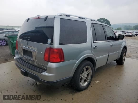 ✅ 2006 Lincoln Navigator Luxury • VIN: 5LMFU28506LJ09844 • Лот: 59495825. Опубликован ранее на Copart с пробегом 209 079 миль. Бесплатный доступ к архиву аукционных продаж из США и подробный отчёт об истории автомобиля на DreamBid. Изображение 3.