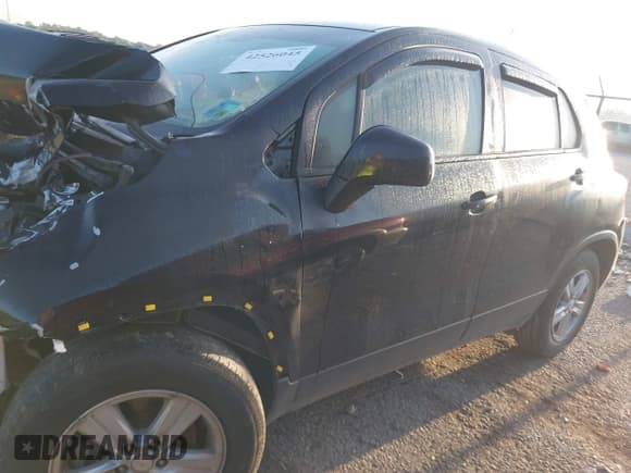 ✅ 2021 Chevrolet Trax LS • VIN: KL7CJKSB8MB301613 • Lot: 42526045. Listed on IAAI with 51,127 mi. Free auction sales archive from the USA and detailed vehicle history report at DreamBid. Image 13.