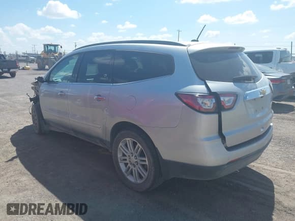 ✅ 2015 Chevrolet Traverse LT • VIN: 1GNKRGKD8FJ132683 • Lot: 43188388. Wystawiony na IAAI z przebiegiem 127 385 mil. Bezpłatny archiwum sprzedaży aukcyjnych z USA i szczegółowy raport historii pojazdu na DreamBid. Zdjęcie 3.
