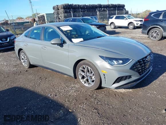 2021 Hyundai Sonata SEL with VIN 5NPEL4JA9MH089927, listed as a IAAI auction lot 43501040 with 56,622 mi miles and . Bid and sale history available at DreamBid. Image 1.