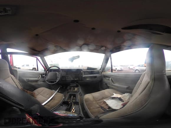 ✅ 1996 Jeep Cherokee Sport • VIN: 1J4FJ67S3TL213264 • Lot: 43252396. Listed on IAAI with 176,783 mi. Free auction sales archive from the USA and detailed vehicle history report at DreamBid. Image 19.