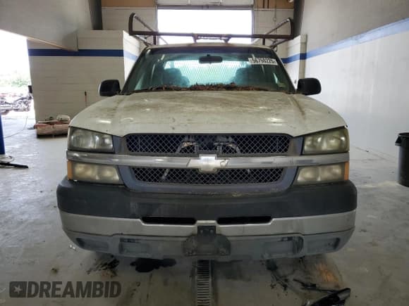 ✅ 2003 Chevrolet Silverado 2500HD LS • VIN: 1GCHC29U33E133435 • Lot: 56750225. Listed on Copart with 343,001 mi. Free auction sales archive from the USA and detailed vehicle history report at DreamBid. Image 5.
