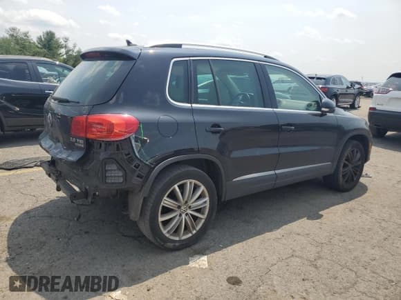 ✅ 2013 Volkswagen Tiguan SE • VIN: WVGBV7AX3DW535952 • Lot: 60476265. Listed on Copart with 126,204 mi. Free auction sales archive from the USA and detailed vehicle history report at DreamBid. Image 3.