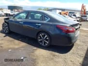 ✅ 2017 Nissan Altima SV • VIN: 1N4AL3AP0HC487127 • Lot: 43250151. Listed on IAAI with 143,525 mi. Free auction sales archive from the USA and detailed vehicle history report at DreamBid. Image 3.