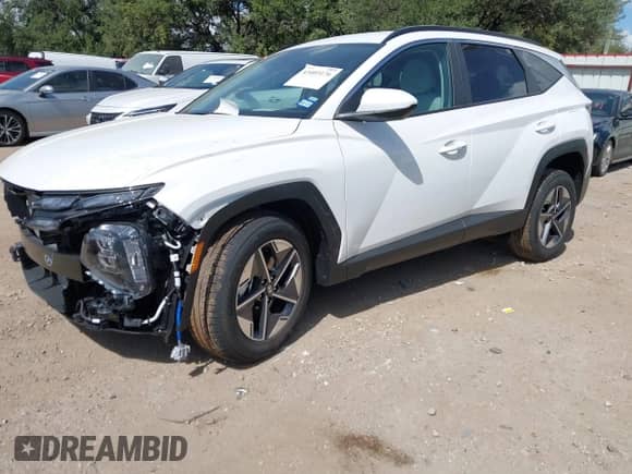 2026 Hyundai Tucson SEL with VIN 5NMJBCDE8TH626745, listed as a IAAI auction lot 43403176 with 67 mi miles and . Bid and sale history available at DreamBid. Image 19.