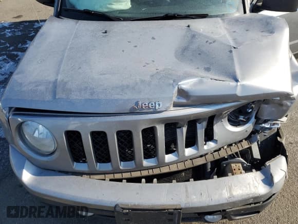 ✅ 2017 Jeep Patriot Sport SE • VIN: 1C4NJPBA4HD209828 • Lot: 89321165. Listed on Copart with Not provided. Free auction sales archive from the USA and detailed vehicle history report at DreamBid. Image 12.