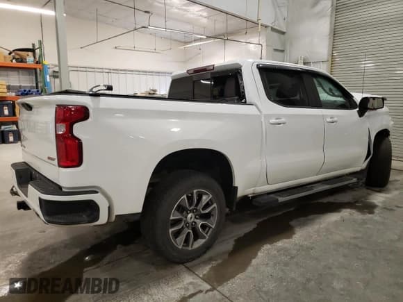 ✅ 2021 Chevrolet Silverado 1500 RST • VIN: 1GCUYEED8MZ150250 • Lot: 75267104. Wystawiony na Copart z przebiegiem Nie podano. Bezpłatny archiwum sprzedaży aukcyjnych z USA i szczegółowy raport historii pojazdu na DreamBid. Zdjęcie 3.