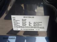 ✅ 2024 Tesla Model Y • VIN: 7SAYGDED7RF095496 • Lot: 43528096. Wystawiony na IAAI z przebiegiem 36 015 mil. Bezpłatny archiwum sprzedaży aukcyjnych z USA i szczegółowy raport historii pojazdu na DreamBid. Zdjęcie 9.