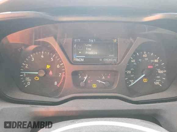 ✅ 2018 Ford Transit • VIN: 1FTYE1YM4JKA38600 • Lot: 59181995. Listed on Copart with 99,360 mi. Free auction sales archive from the USA and detailed vehicle history report at DreamBid. Image 9.