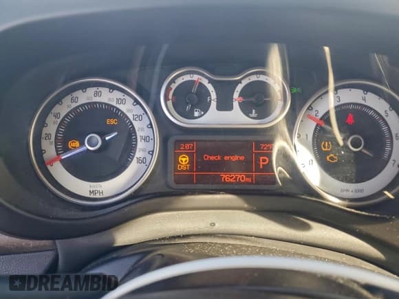 ✅ 2014 FIAT 500L Trekking • VIN: ZFBCFADH7EZ018647 • Lot: 94931095. Listed on Copart with 76,270 mi. Free auction sales archive from the USA and detailed vehicle history report at DreamBid. Image 9.