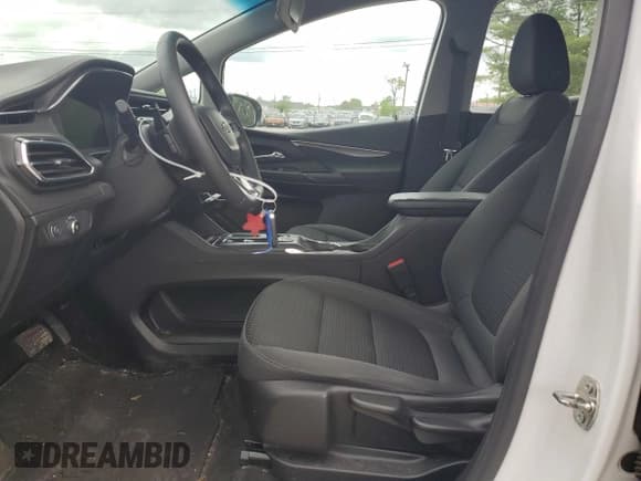 ✅ 2023 Chevrolet Bolt EV 1LT • VIN: 1G1FW6S0XP4141663 • Lot: 52757804. Wystawiony na Copart z przebiegiem 17 306 mil. Bezpłatny archiwum sprzedaży aukcyjnych z USA i szczegółowy raport historii pojazdu na DreamBid. Zdjęcie 7.