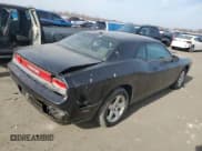 ✅ 2009 Dodge Challenger SE • VIN: 2B3LJ44V49H535544 • Lot: 48692864. Wystawiony na Copart z przebiegiem 158 793 mil. Bezpłatny archiwum sprzedaży aukcyjnych z USA i szczegółowy raport historii pojazdu na DreamBid. Zdjęcie 3.