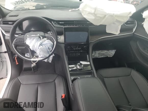 ✅ 2025 Jeep Grand Cherokee Limited • VIN: 1C4RJHBG8SC333450 • Лот: 69494405. Опубликован ранее на Copart с пробегом 2 119 миль. Бесплатный доступ к архиву аукционных продаж из США и подробный отчёт об истории автомобиля на DreamBid. Изображение 8.