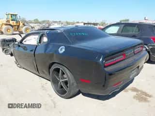 2015 Dodge Challenger SXT z VIN 2C3CDZAG7FH740509, wystawiony jako IAAI lot #43497845 z przebiegiem Nie podano mil oraz . Historia ofert i sprzedaży dostępna na DreamBid. Obrazek 3.
