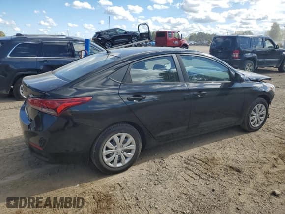✅ 2020 Hyundai Accent SE • VIN: 3KPC24A66LE108751 • Lot: 82427235. Wystawiony na Copart z przebiegiem 75 546 mil. Bezpłatny archiwum sprzedaży aukcyjnych z USA i szczegółowy raport historii pojazdu na DreamBid. Zdjęcie 3.